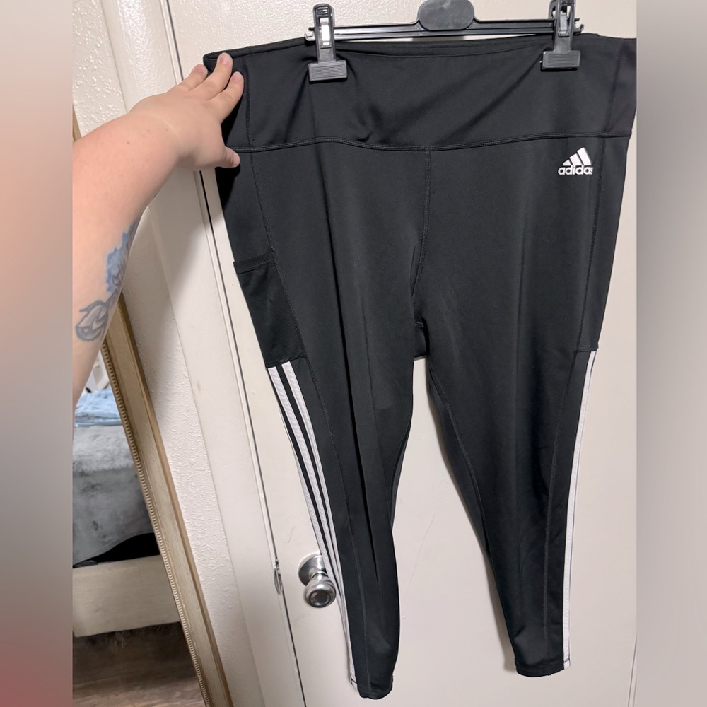 Women’s Adidas leggings size 2XL